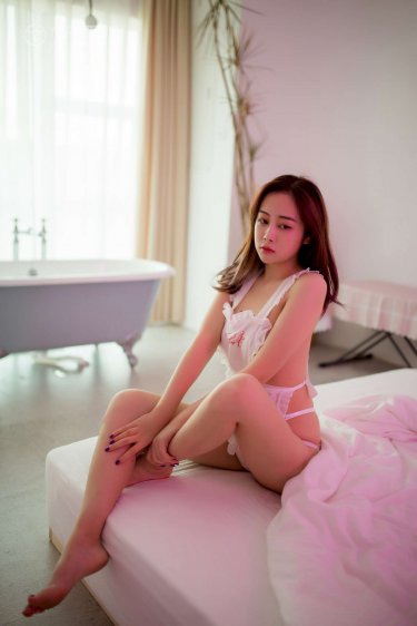 军舰上的女兵人满天星还叫什么